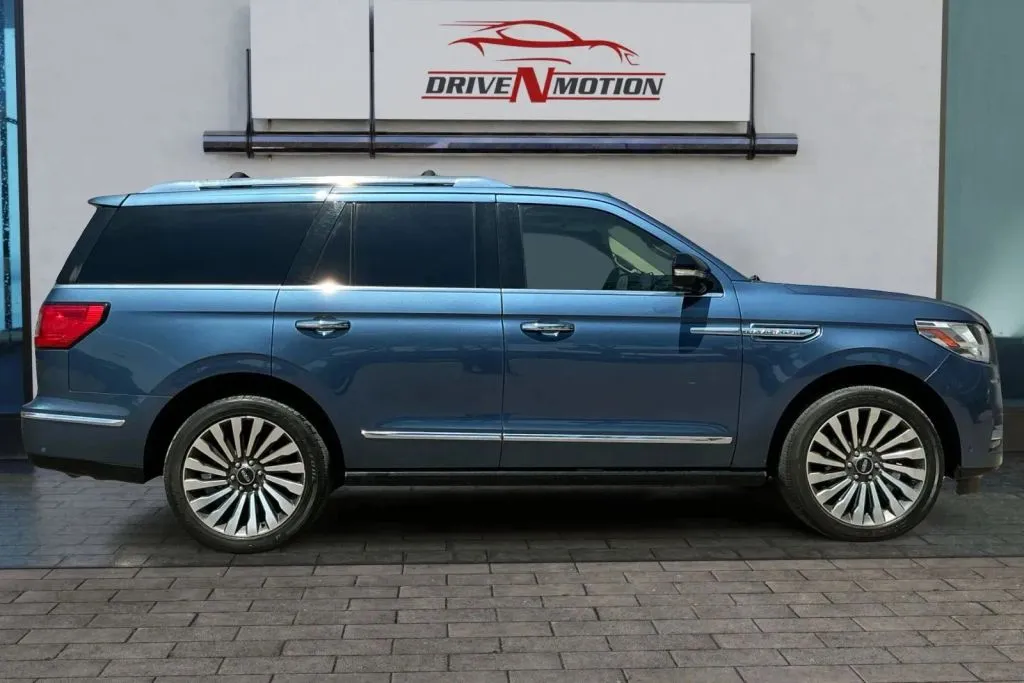 Another view of 2019 Lincoln Navigator Reserve Sport Utility 4D for sale in Thornton, CO at Drive N-Motion Thornton
