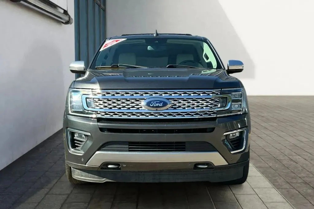 Ford Expedition photo 8