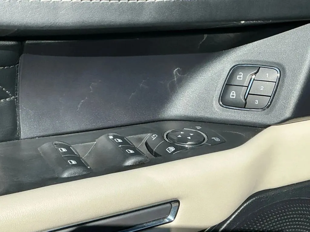 Ford Expedition photo 11