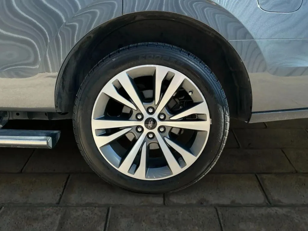 Ford Expedition photo 18