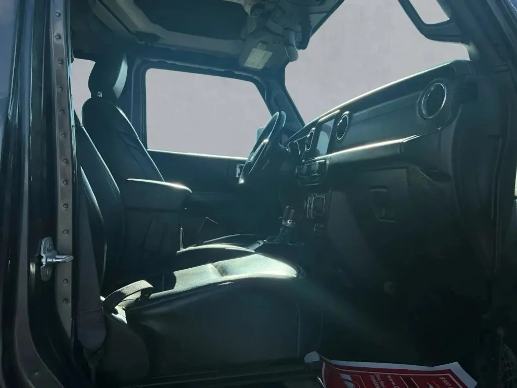 Jeep Gladiator photo 20