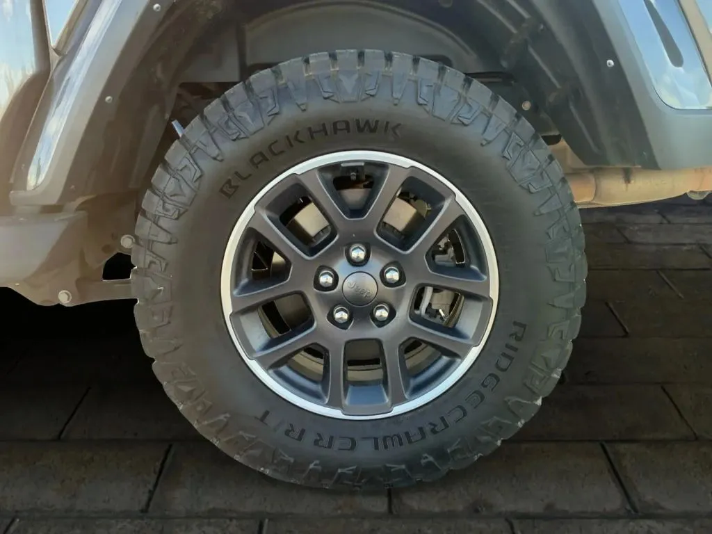 Jeep Gladiator photo 15