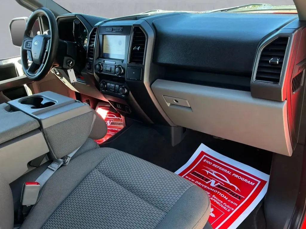 Ford F-150 photo 19