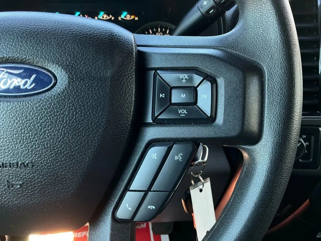 Ford F-150 photo 26