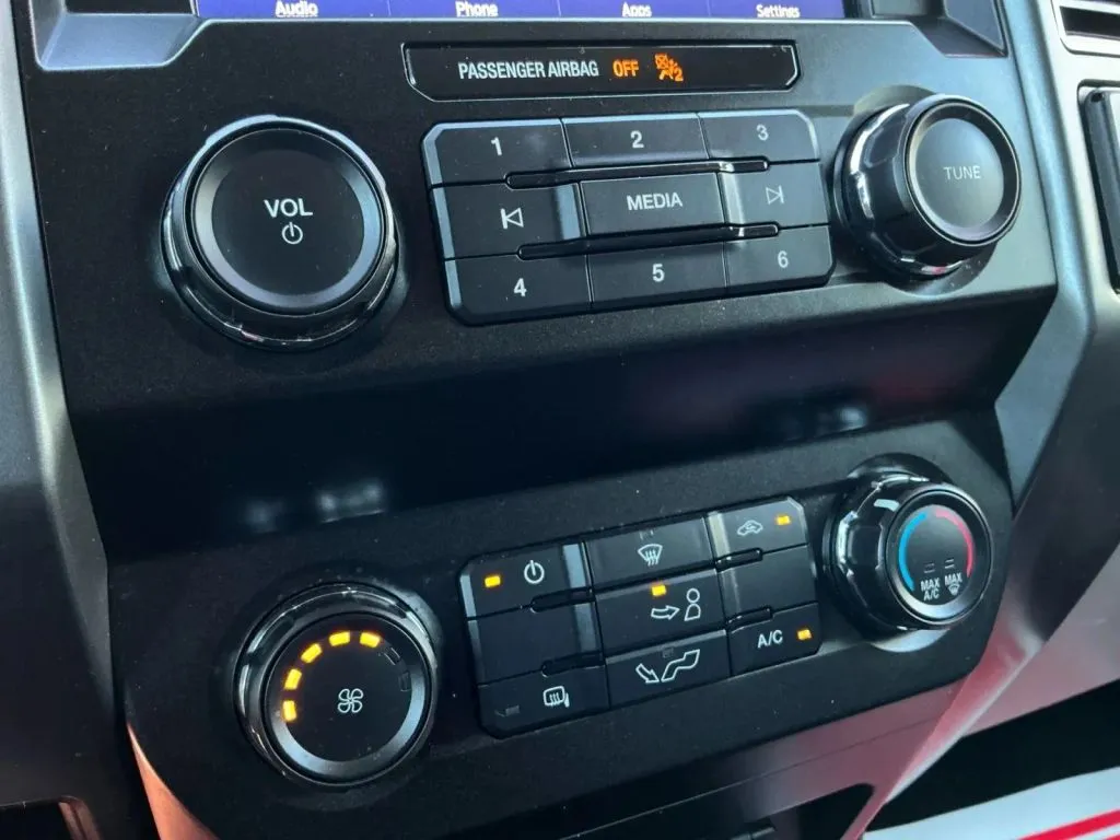 Ford F-150 photo 29