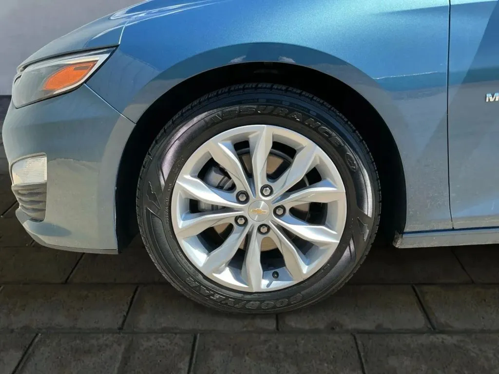 Chevrolet Malibu photo 24