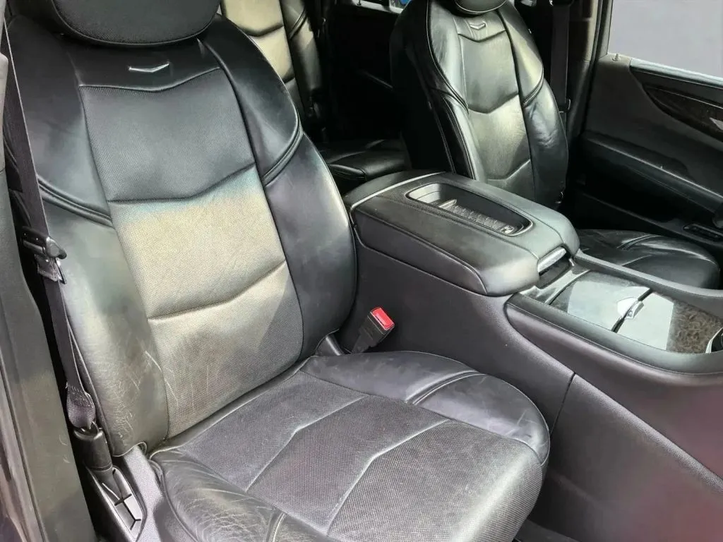 Cadillac Escalade photo 23