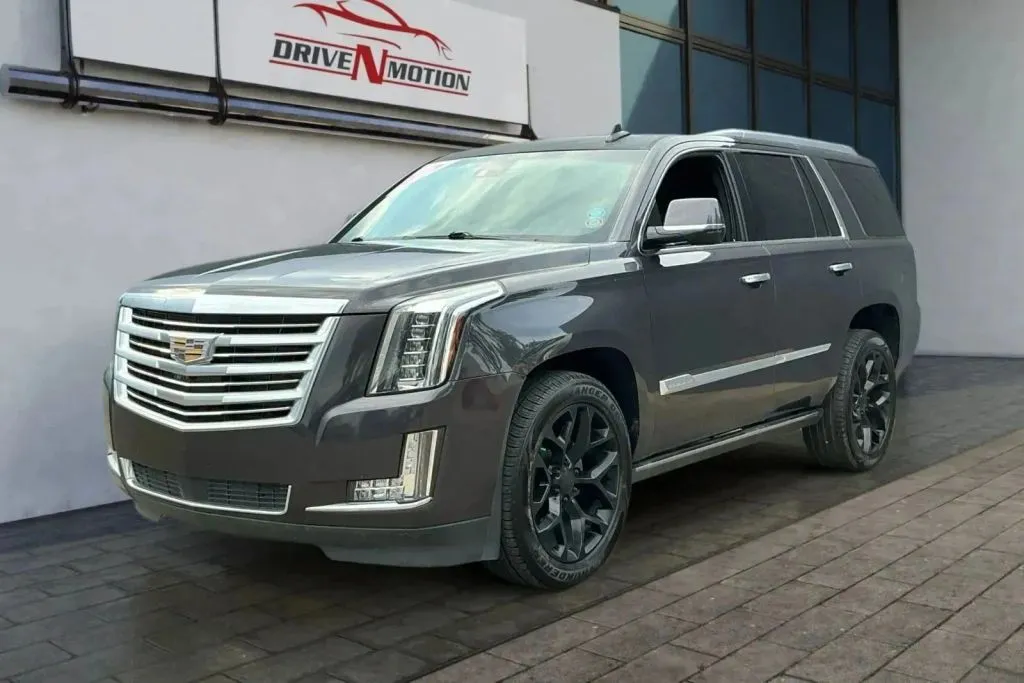 Cadillac Escalade photo 7