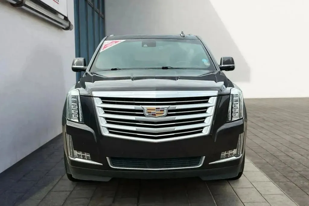 Cadillac Escalade photo 8