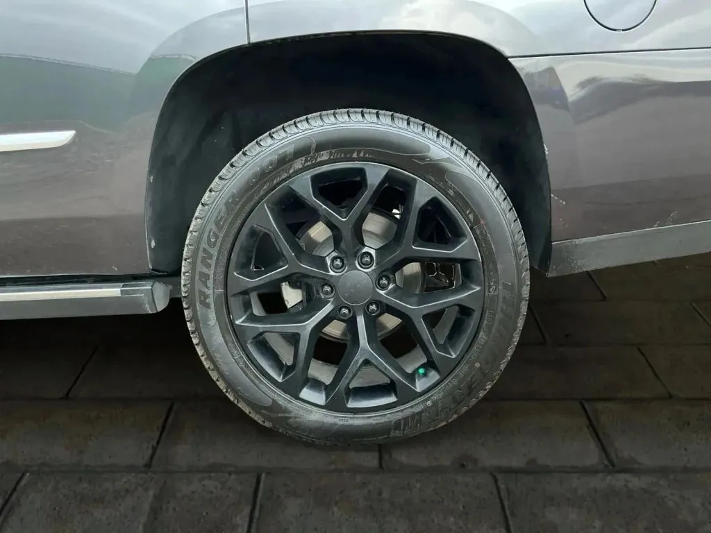 Cadillac Escalade photo 18