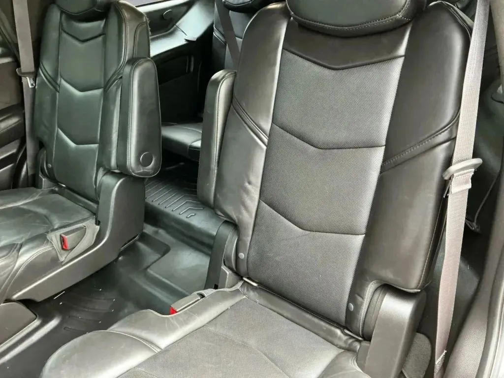 Cadillac Escalade photo 15