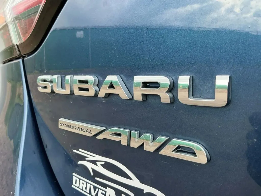 Subaru Legacy photo 18