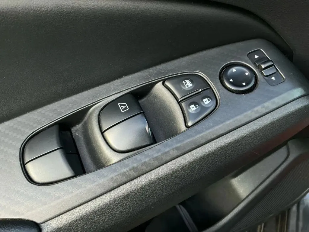 Nissan Altima photo 10