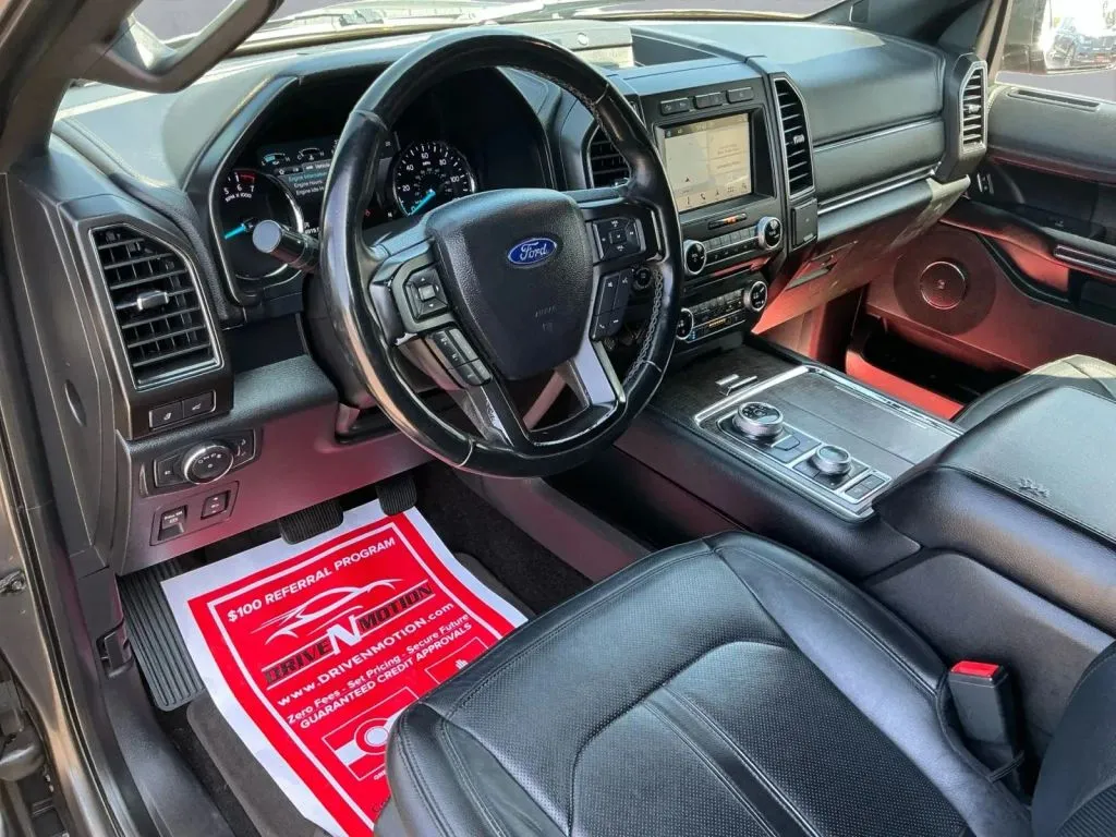 Ford Expedition photo 13