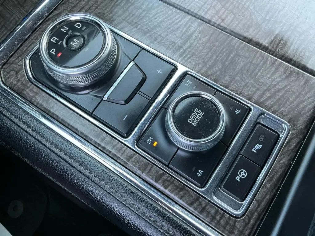 Ford Expedition photo 34