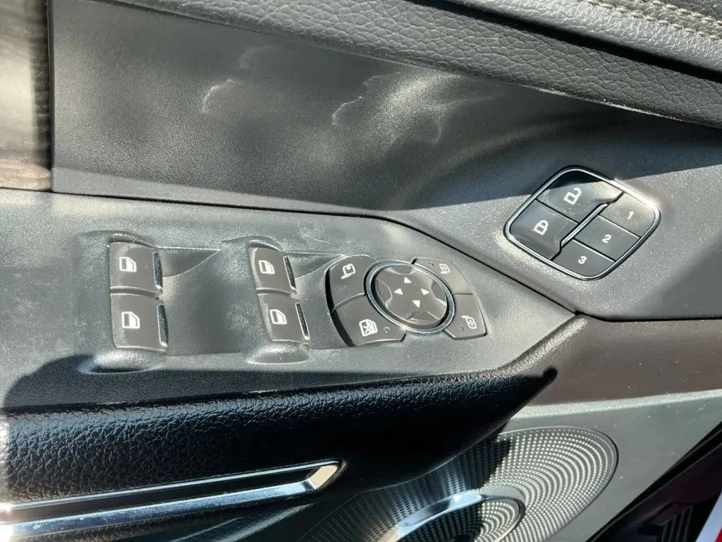 Ford Expedition photo 11