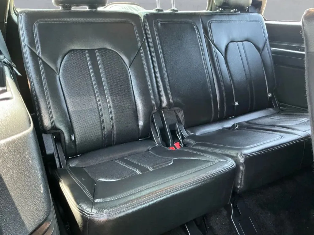 Ford Expedition photo 17