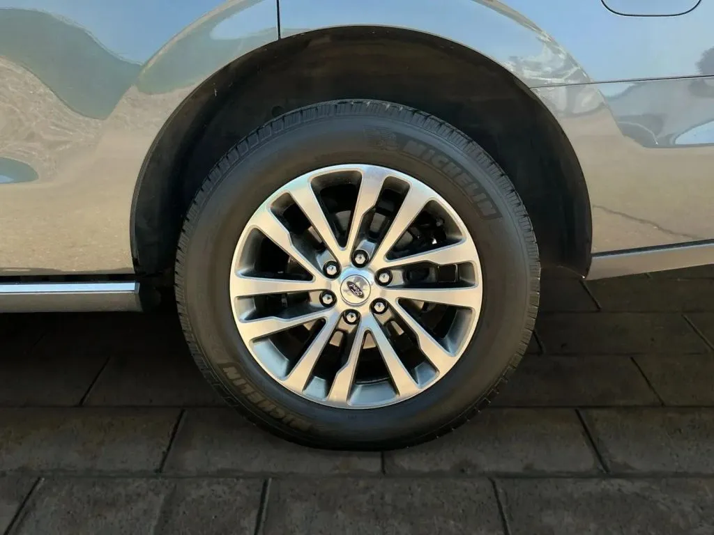 Ford Expedition photo 18