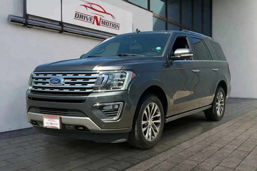 Ford Expedition photo 7