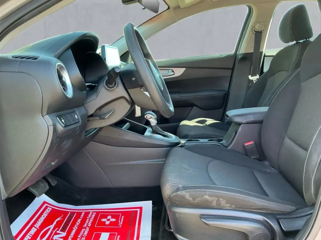 Kia Forte photo 12