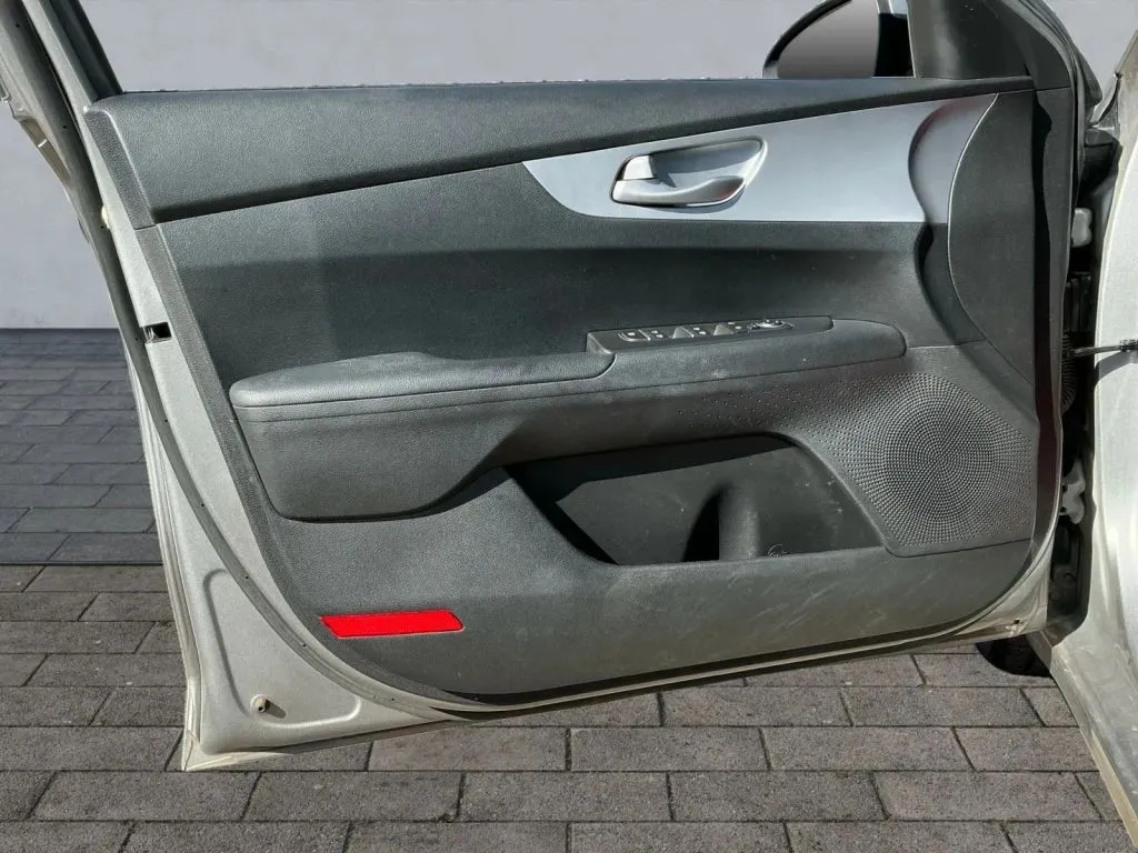 Kia Forte photo 10