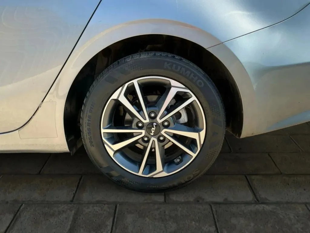 Kia Forte photo 18