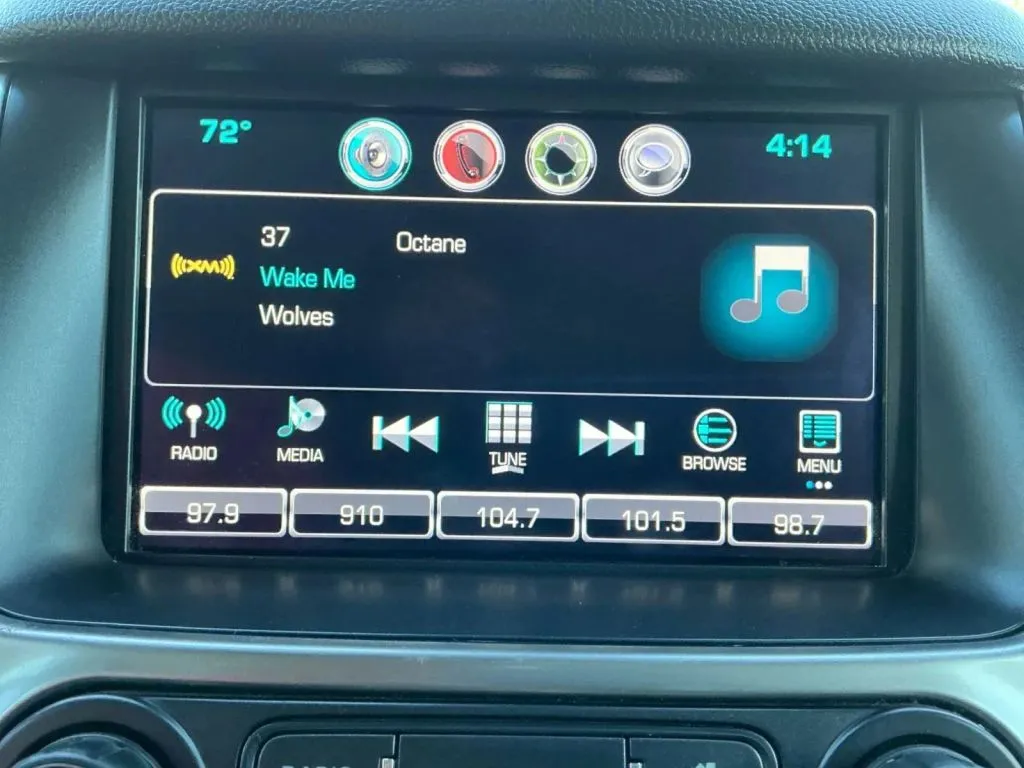 Chevrolet Suburban photo 28