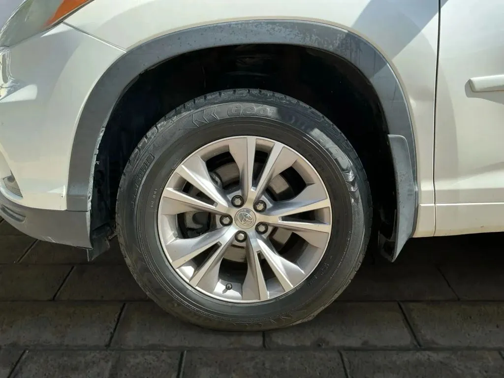 Toyota Highlander photo 24
