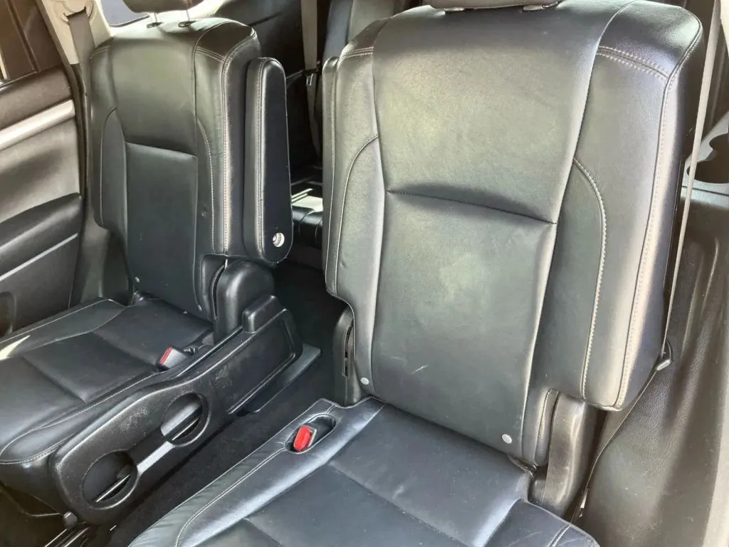 Toyota Highlander photo 15