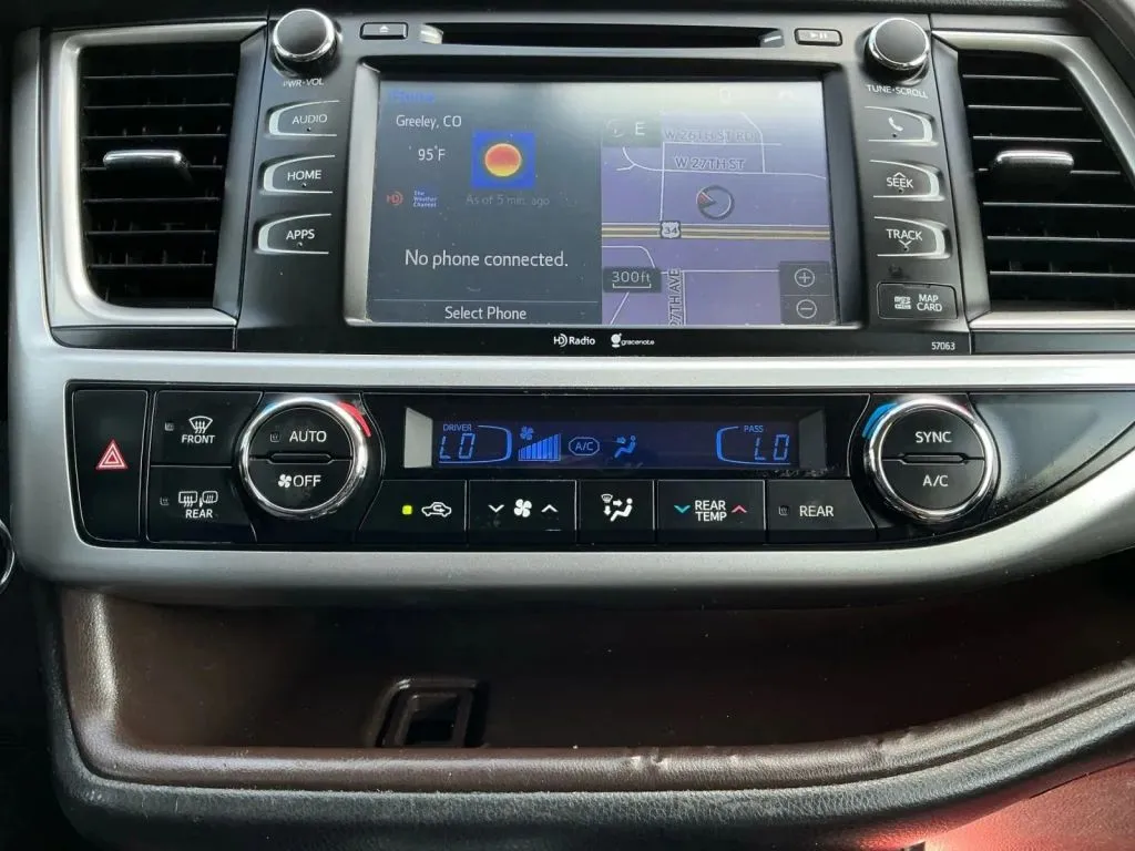 Toyota Highlander photo 33