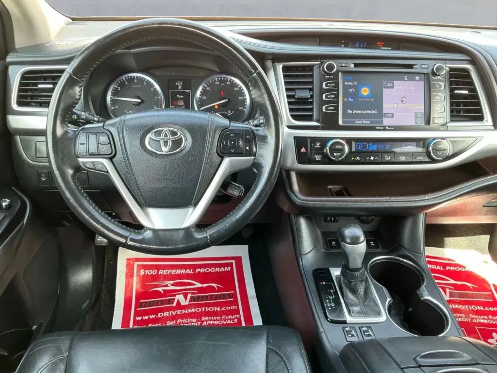 Toyota Highlander photo 16