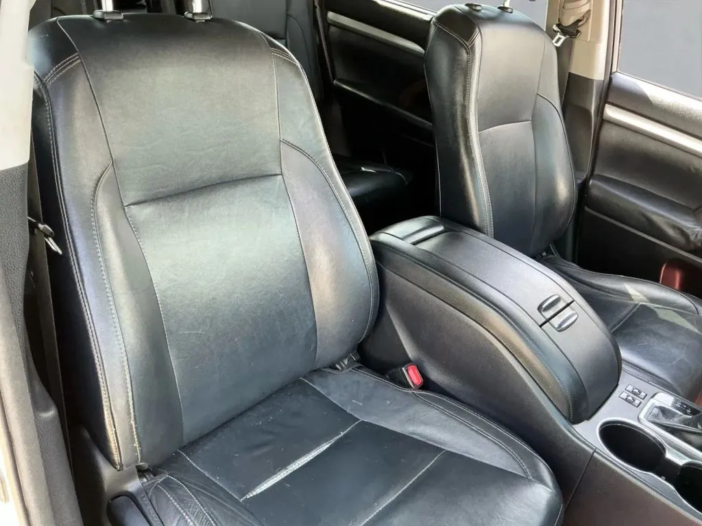 Toyota Highlander photo 22