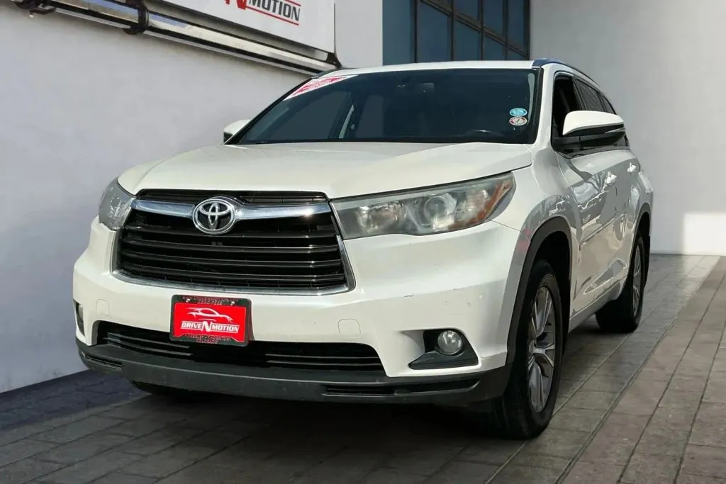 Toyota Highlander photo 7