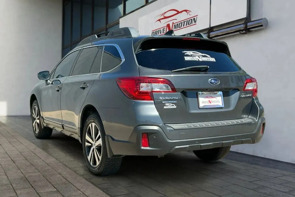 Subaru Outback photo 6