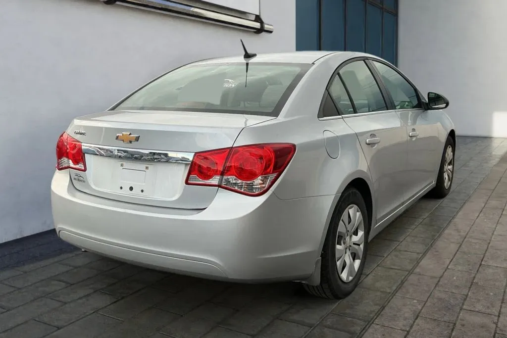 More photos of 2012 Chevrolet Cruze LS Sedan 4D at Drive N-Motion Thornton, CO