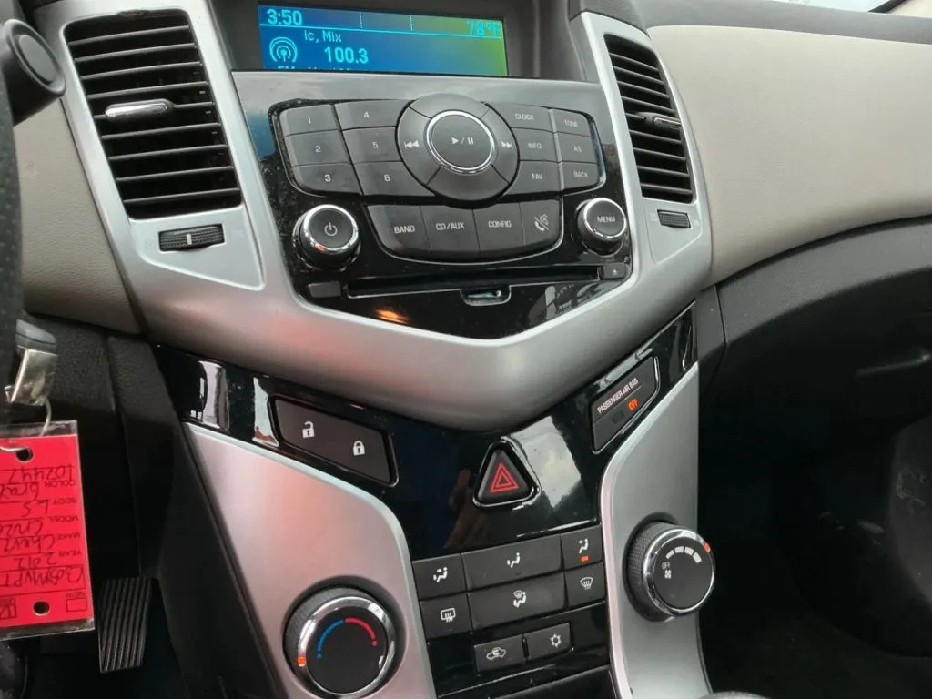 Chevrolet Cruze photo 27
