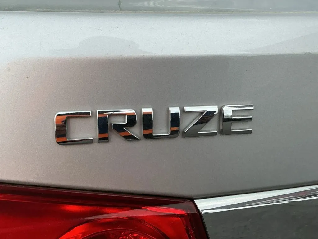 Chevrolet Cruze photo 30