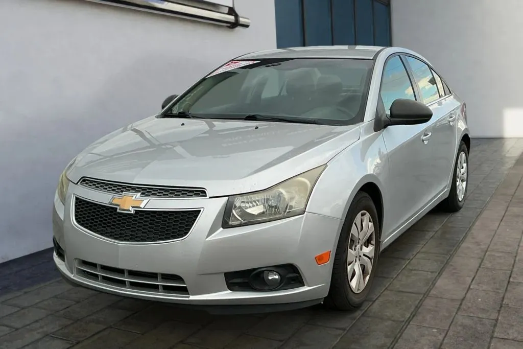 Chevrolet Cruze photo 7