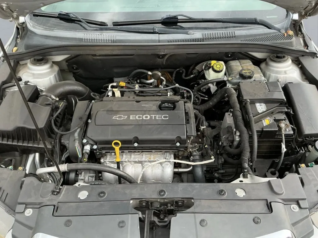 Chevrolet Cruze photo 21