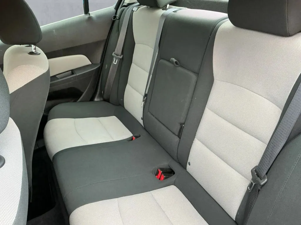 Chevrolet Cruze photo 18