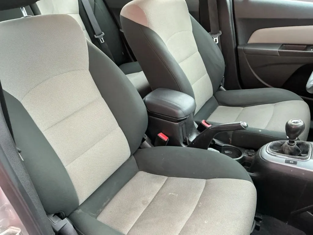 Chevrolet Cruze photo 17