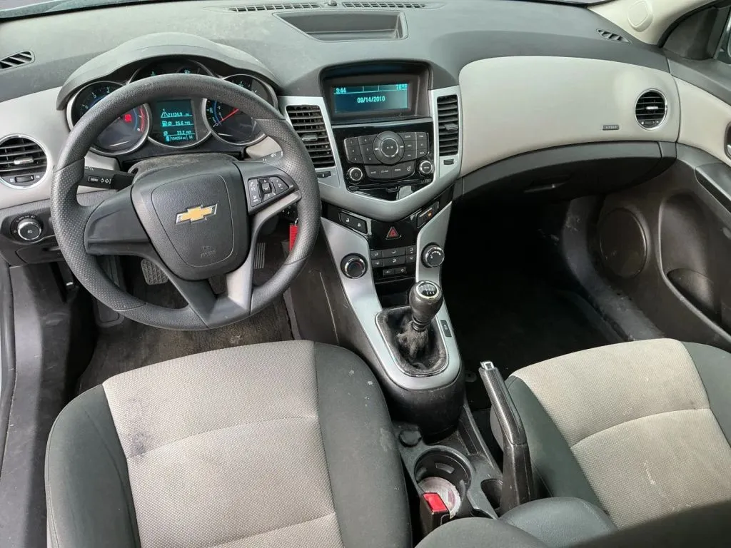 Chevrolet Cruze photo 13