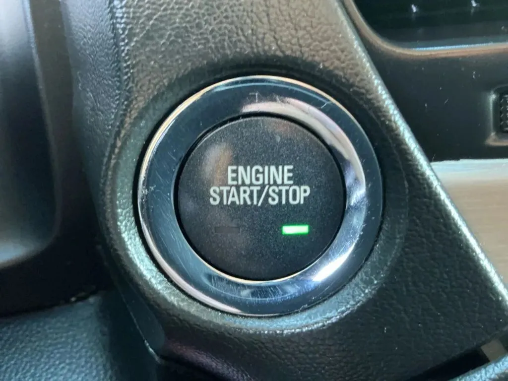 GMC Yukon XL photo 36