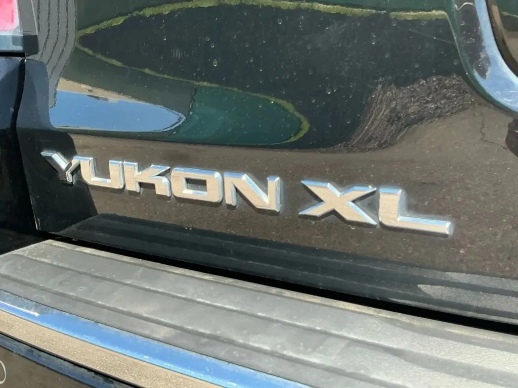 GMC Yukon XL photo 19