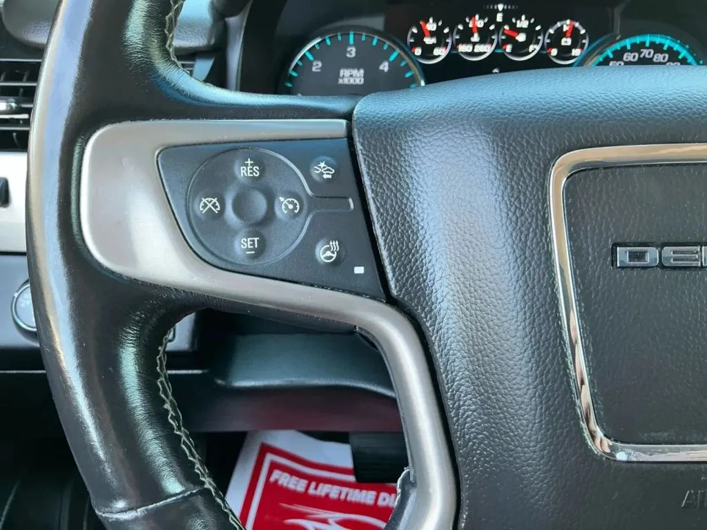 GMC Yukon XL photo 28