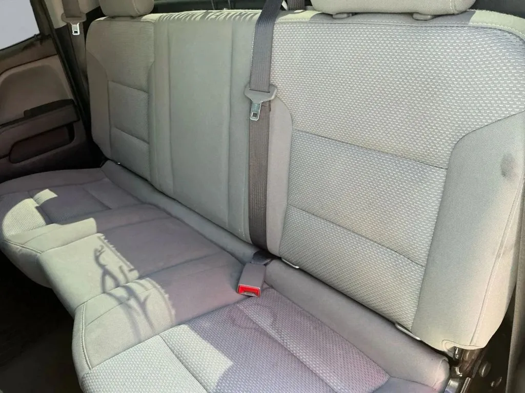 GMC Sierra photo 15