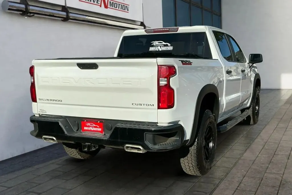 More photos of 2020 Chevrolet Silverado 1500 Crew Cab Custom Trail Boss Pickup 4D 5 3/4 ft at Drive N-Motion Thornton, CO