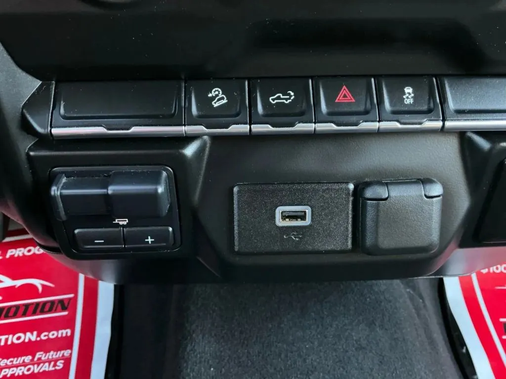 Chevrolet Silverado photo 31
