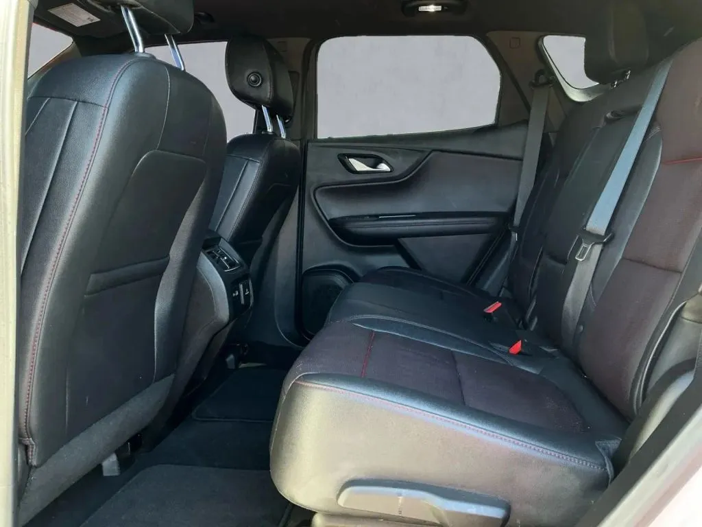 Chevrolet Blazer photo 14