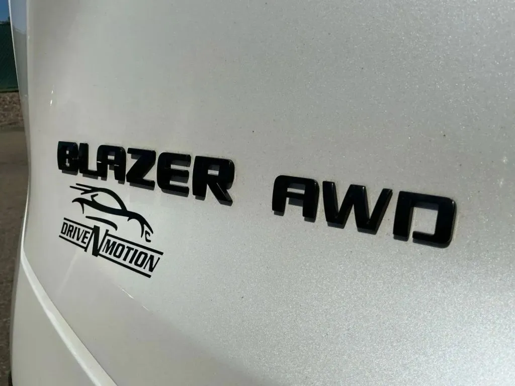 Chevrolet Blazer photo 19